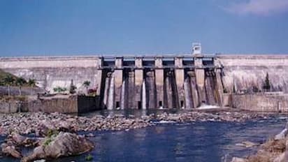 ಬಲವಂತವಾಗಿ ಗೇಟ್ ತೆರೆದು ನೀರು ಹರಿಸಿದ ಮಾಜಿ ಶಾಸಕ ಕೃಷ್ಣಪ್ಪ!