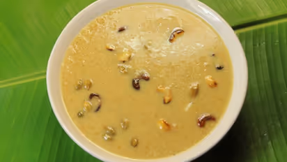 സ്പെഷ്യൽ നുറുക്ക് ഗോതമ്പ് പായസം തയ്യാറാക്കാം