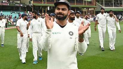 కోహ్లీ కెప్టెన్సీ అదుర్స్.... ధోనీ, గంగూలీల రికార్డులు బద్దలు