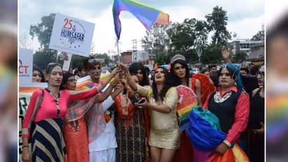 KSP Recruitment 2022: ಪೊಲೀಸ್ ನೇಮಕಾತಿಯಲ್ಲಿ ತೃತೀಯ ಲಿಂಗಿಗಳಿಗೂ ಅವಕಾಶ ಕೊಟ್ಟ ಕರ್ನಾಟಕ, ಇಂದೇ ಅರ್ಜಿ ಸಲ್ಲಿಸಿ