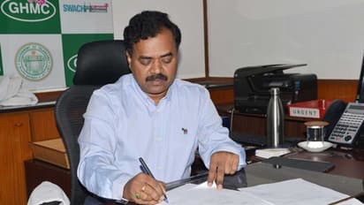 దానకిశోర్పై బదిలీ వేటు: జీహెచ్ఎంసీ కమీషనర్గా రంగారెడ్డి కలెక్టర్