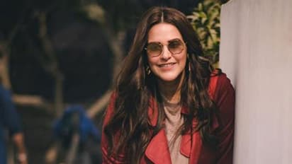 'একটা মেয়েকে চড় মারার অধিকার কেউ দেয়নি'- মন্তব্য করে কেন বিপাকে নেহা