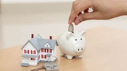 ঋণ থেকে সহজেই মুক্তি পান, জেনে নিন কিছু নিয়ম