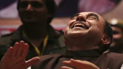 மோடி உள்ளிட்ட பாஜக புள்ளிகளை  கூண்டோடு காட்டிக் கொடுத்த  சொந்த கட்சி  தலைவர்..!!  பீதியை கிளப்பும்  சீரியஸ் மேட்டர்..!!