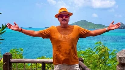 ಕೆರಿಬಿಯನ್ ಬೀಚ್‌ನಲ್ಲಿ ಶಾಸ್ತ್ರಿ ರಿಲ್ಯಾಕ್ಸ್; ಮತ್ತೆ ಟ್ರೋಲ್ ಮಾಡಿದ ಫ್ಯಾನ್ಸ್!