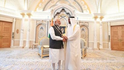 Fact Check: ಯುಎಇಯಲ್ಲಿ ದುಬೈ ಖಾನ್ರಂತೆ ರುಮಾಲು ಧರಿಸಿದ್ರಾ ಮೋದಿ?