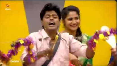 காதல் மன்னன் கவினை வில்லு பாட்டு பாடி கலாய்த்த சாண்டி! லாஸ்லியா என்ன செஞ்சாங்க தெரியுமா?