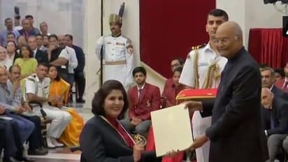 ರಾಷ್ಟ್ರೀಯ ಕ್ರೀಡಾ ದಿನ: ಸಾಧಕರಿಗೆ ಪ್ರಶಸ್ತಿ ನೀಡಿ ಗೌರವಿಸಿದ ರಾಷ್ಟ್ರಪತಿ!