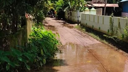 'റോഡിലൂടെ സഞ്ചരിക്കാൻ നീന്തൽ പഠിക്കണം'; പരാതിയുമായി മാന്നാറുകാര്‍