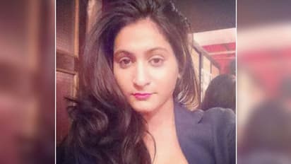 फिल्मों में ब्रेक न मिलने पर बिल्डिंग से कूदी स्ट्रगलर एक्ट्रेस, आदित्य नारायण से थी अच्छी दोस्ती