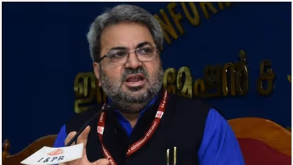 നിയമസഭാ തെരഞ്ഞെടുപ്പ്: കൊവിഡ് മാനദണ്ഡങ്ങൾക്കനുസരിച്ച് കർമപദ്ധതി തയാറാക്കാൻ ആരോഗ്യവകുപ്പിന് നിർദേശം