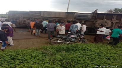 ಯಾದಗರಿ: KSRTC ಬಸ್ ಪಲ್ಟಿಯಾಗಿ ಚಾಲಕ ಸೇರಿ ಮೂವರು ಪ್ರಯಾಣಿಕರ ದುರ್ಮರಣ