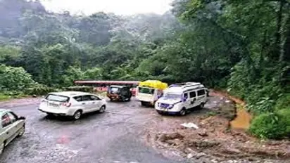 ಶಿರಾಡಿ, ಚಾರ್ಮಾಡಿ ಘಾಟ್ ದುರಸ್ತಿಗೆ ಕೇಂದ್ರಕ್ಕೆ ಸಂಸದ ನಳಿನ್ ಮನವಿ