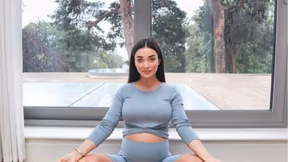 ಚೊಚ್ಚಲ ಮಗುವಿನ ನಿರೀಕ್ಷೆಯಲ್ಲಿ ಆ್ಯಮಿ; ಬೇಬಿ ಶವರ್ ಫೋಟೋಗಳಿವು