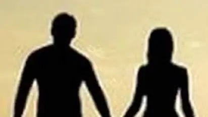 20 வயது இளைஞருடன் திருமணமான 26 வயது இளம்பெண் கள்ளக்காதல்... கல்லூரி மாணவனுடன் ஓட்டம்..!