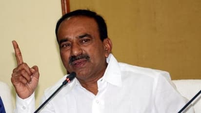 వేలకోట్ల లెక్కలు చెప్తావ్... రైతుల కోసం కేవలం రూ.1000కోట్లు భరించలేవా?: కేసీఆర్ ను నిలదీసిన ఈటల