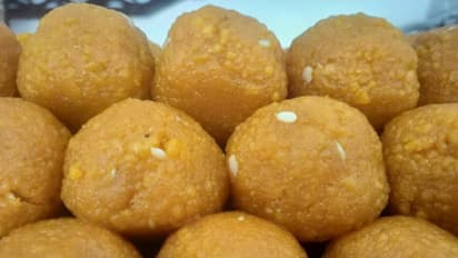 ಕೊರೋನಾ ಭೀತಿ ನಡುವೆಯೇ 72 ಸಾವಿರು ಲಡ್ಡು ವಿತರಣೆ