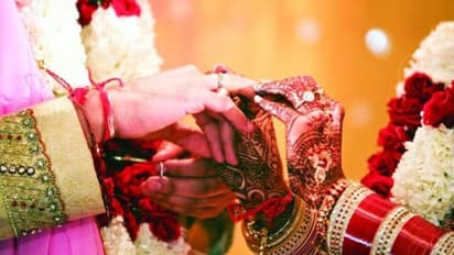 'വീടുള്ള ചെക്കനും ജോലിയുളള പെണ്ണും മാത്രമേ വിവാഹം കഴിക്കാൻ പാടുള്ളൂ' ; പോസ്റ്റ് വൈറല്‍