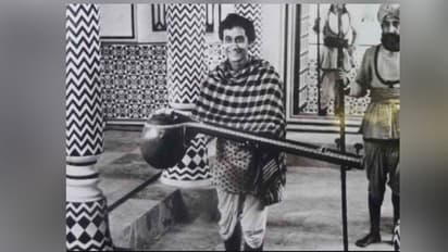 'গুপী'র জন্মদিনে প্রণাম জানালেন প্রসেনজিৎ, সোশ্যাল মিডিয়ায় পোস্ট করলেন ছবি