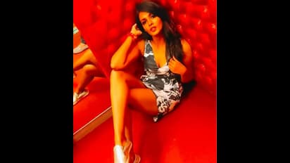 ’பப்புல டான்ஸ் ஆடுற பொண்ணுக்கு மப்பு ஏறிப்போச்சு...’ உதார் விட்டு ஊரை ஏமாற்றும் மீரா மிதுன்..!