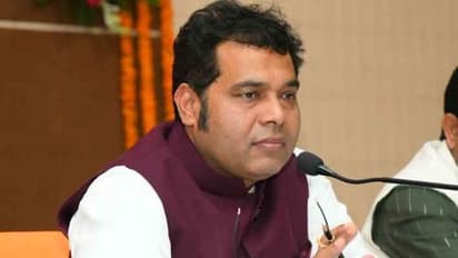 मथुरा विधानसभा सीट रिजल्ट अपडेट 2022: योगी के दिग्गज मंत्री श्रीकांत शर्मा बंपर बढ़त की ओर