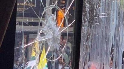 ಕೈಲಾಗದವರು ಕಲ್ಲೆಸೆದರು: ಲಂಡನ್ ಭಾರತೀಯ ರಾಯಭಾರ ಕಚೇರಿ ಮುಂದೆ ಪ್ರತಿಭಟನೆ!