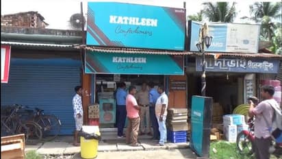 পচা খাবারের অভিযোগে বন্ধ ক্যাথলিনের আউটলেট