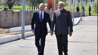 रूस की धरती से पीएम मोदी का दुनिया को संदेश- आंतरिक मामलों में हम बाहरी दखल के खिलाफ