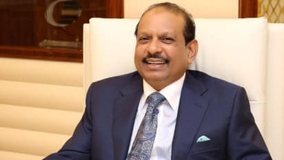 റമദാൻ കാലത്ത് മറക്കാതെ യൂസഫലിയുടെ കരുതൽ, മറ്റൊരു സമ്മാനവും പണിപ്പുരയിൽ, ഒരുകോടി ഗാന്ധിഭവനിലെ അച്ഛനമ്മമാർക്ക്