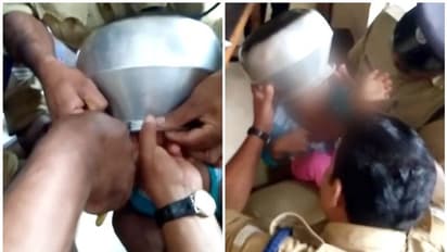 കളിക്കുന്നതിനിടെ രണ്ടര വയസുകാരന്റെ തലയില് കലം കുടുങ്ങി; രക്ഷകരായി ഫയര്ഫോഴ്സ്