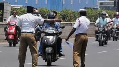 வாகன ஓட்டிகளுக்கு எச்சரிக்கை.. 3 மாதங்களில் என்ஜின்களையே மாற்ற திட்டம்.. மத்திய அமைச்சர் வெளியிட்ட பரபரப்பு .