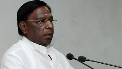 #BREAKING அடுத்தடுத்து எம்எல்ஏக்கள் ராஜினாமா... பெருபான்மையை இழந்த நாராயணசாமி அரசு..!