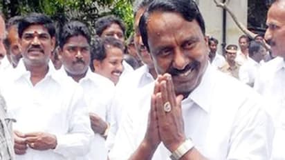 எடப்பாடியாரை அசால்ட்டாக ஓவர்டேக் செய்த செங்கோட்டையன்: ஜஸ்ட் மூணு பைசாவில் டாக்டர்.ராமதாஸின் வாயை மூடி அதிரடி