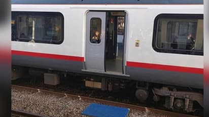 20 मिनट तक खुले दरवाजे के साथ दौड़ती रही मेट्रो, घट सकती थी बड़ी दुर्घटना