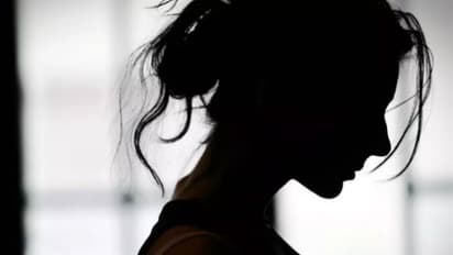 ప్రియుడి కోసం సొంత అక్క ఇంటికే కన్నం