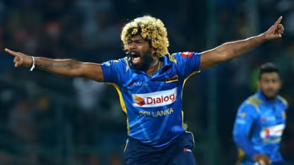 Lasith Malinga creates history with 4 wickets in 4 balls in T20I win against New Zealand