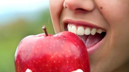 ಸಿಪ್ಪೆ ತಿಂದವ ಸಿಕ್ಕಾಕಂಡ, ಹಣ್ಣು ತಿಂದವ...ಬಿಗ್ ಬಾಸ್ ಮನೆಯುಲ್ಲಿ ಒಂದು ಸೇಬಿನ ಕಿತ್ತಾಟ!