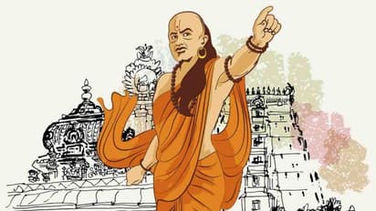 একজন মিথ্যাবাদীর সত্যতা একদিন অবশ্যই প্রকাশ্যে আসে, চাণক্য নীতি