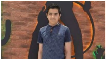 അധ്യാപകന്റെ അടിയേറ്റ് വിദ്യാര്ത്ഥി മരിച്ചു; വിദ്യാര്ത്ഥികള് സ്കൂളിന് തീയിട്ടു