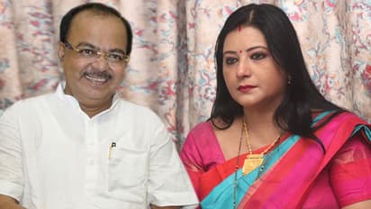 বাড়িতে নেশার আসর বসায় রত্না, বৈশাখীকে পাশে নিয়ে একের পর এক বিস্ফোরক অভিযোগ শোভনের