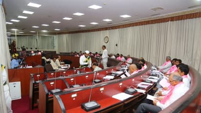 రాజ్యసభకు ఇద్దరు మంత్రులు: మండలిపై మారిన జగన్ వ్యూహం