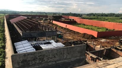 জায়গা হতে পারে তাঁদেরই, জেনেও অসমে ভারতের প্রথম গণ বন্দি-শিবির তৈরি করছেন শেফালিরা