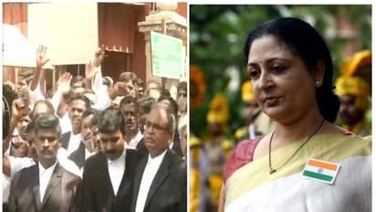 ചീഫ് ജസ്റ്റിസിന്റെ സ്ഥലം മാറ്റം; മദ്രാസ് ഹൈക്കോടതിക്ക് മുന്നില് അഭിഭാഷകരുടെ പ്രതിഷേധം