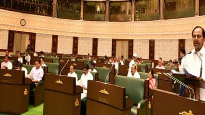 అప్పులు తెచ్చి ప్రాజెక్టులు కడుతున్నాం: కేసీఆర్