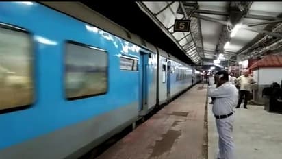 ಬೆಂಗಳೂರಿಗರಿಗೆ ಇಲ್ಲಿದೆ ಗುಡ್ ನ್ಯೂಸ್ : ಶೀಘ್ರ ಬರಲಿದೆ ಉಪನಗರ ರೈಲು