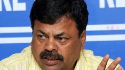 Karnataka: '65 MLAs sign campaign to sack Minister Yogeshwar; we will pursue matter after Covid': Renukachary