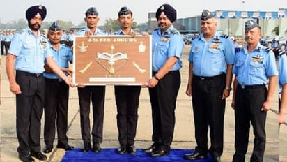 ಧನೋವಾ ಮುನ್ನಡೆಸಿದ್ದ ಗೋಲ್ಡನ್ ಆ್ಯರೋಸ್ಗೆ ರಫೇಲ್ ವಿಮಾನ ಹೊಣೆ!