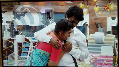 லாஸ்லியாவைக் கட்டிப்பிடித்ததை நியாயப்படுத்த இயக்குநர் சேரன் செய்த தில்லாலங்கடி வேலை...