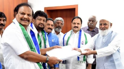 ఎమ్మెల్సీలుగా ప్రమాణ స్వీకారం చేసిన వైసీపీ నేతలు