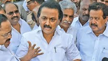 3 முறை எம்எல்ஏவாக இருந்த திமுகவின் முக்கிய பிரமுகர் உயிரிழப்பு... அதிர்ச்சியில் கலங்கிய ஸ்டாலின்..!